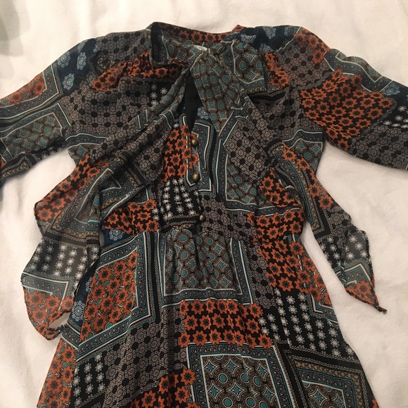 Kut from the Cloth Tie Neck 3/4 sleeve flirtydress - Picture 1 of 4